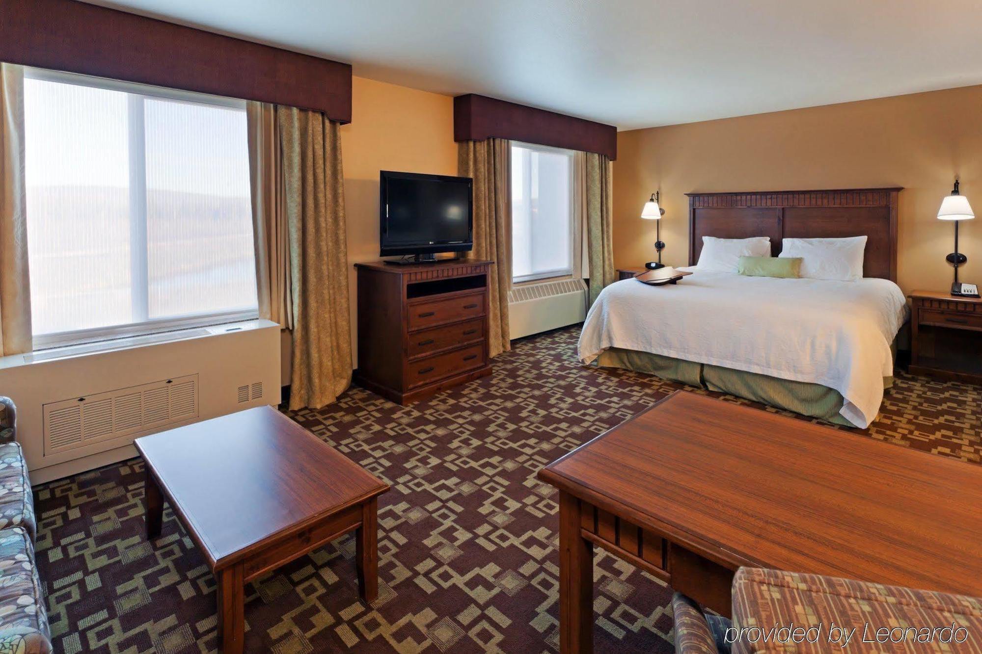 Hampton Inn & Suites Фербанкс Номер фото